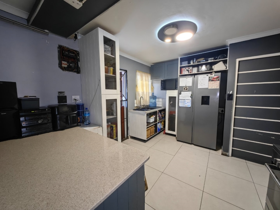 3 Bedroom Property for Sale in Beacon Valley Western Cape